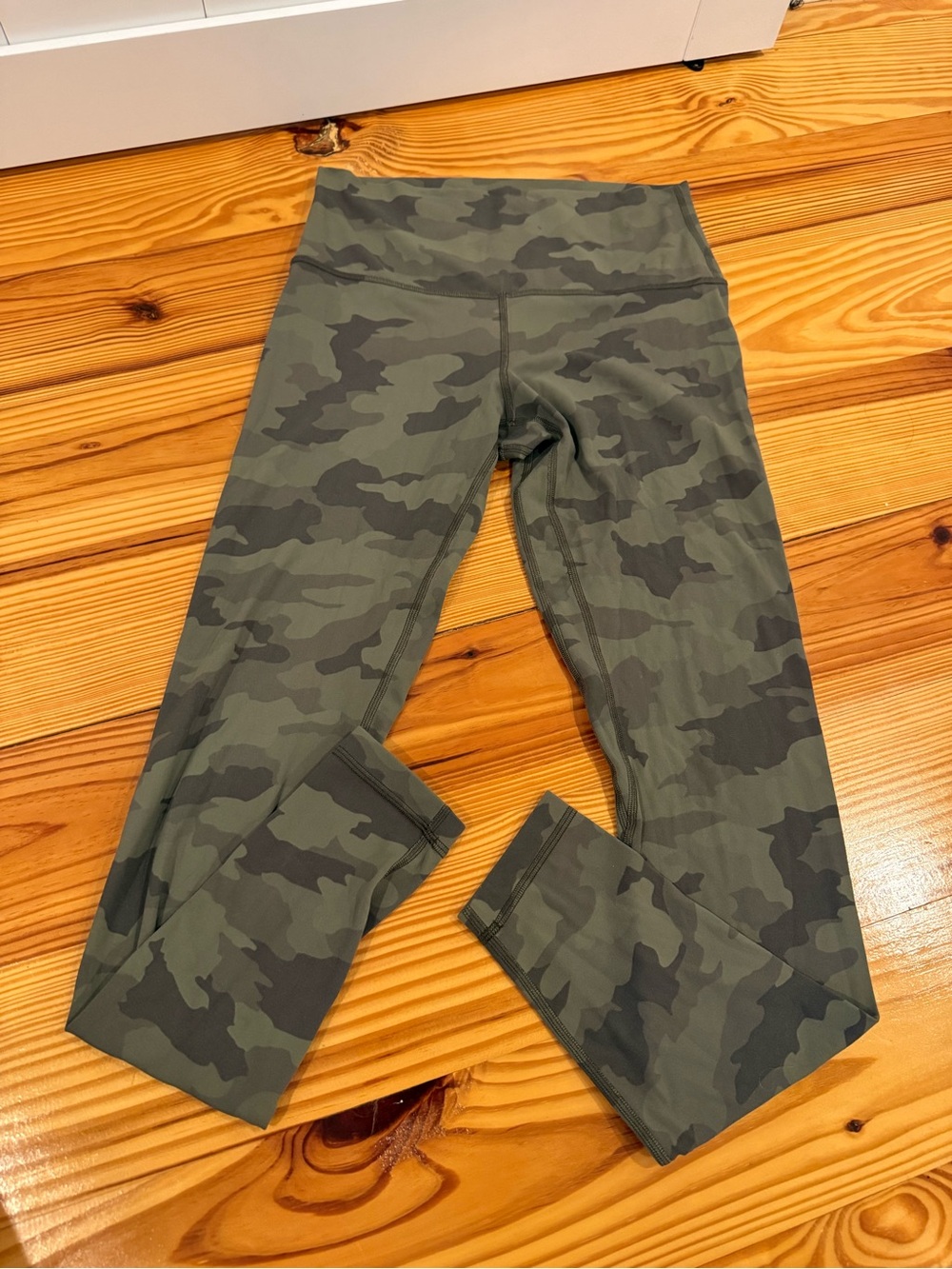 lululemon athletica Women's High-Rise Camo Leggings - Olive Green 25in